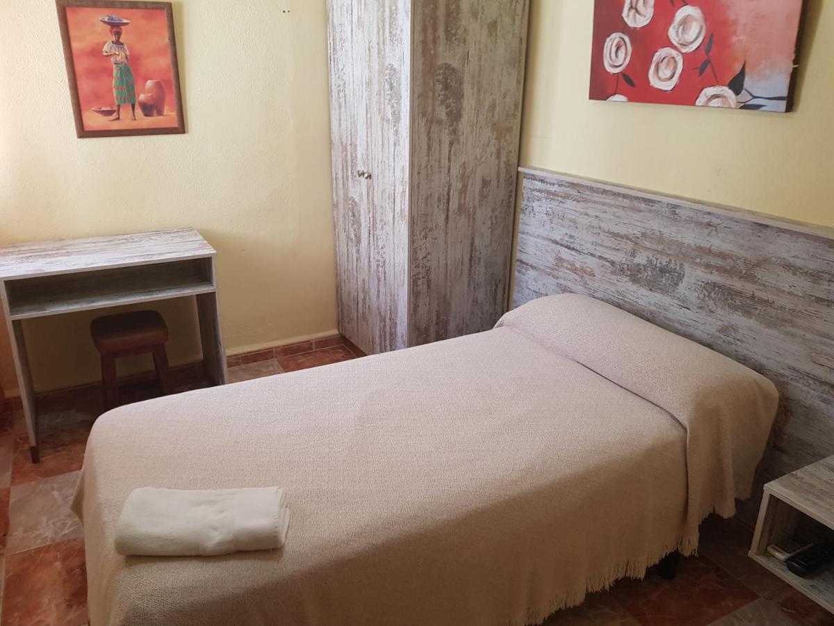 Hostal Virgen Del Rocio Ronda Exteriér fotografie