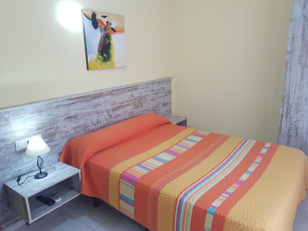 Hostal Virgen Del Rocio Ronda Exteriér fotografie
